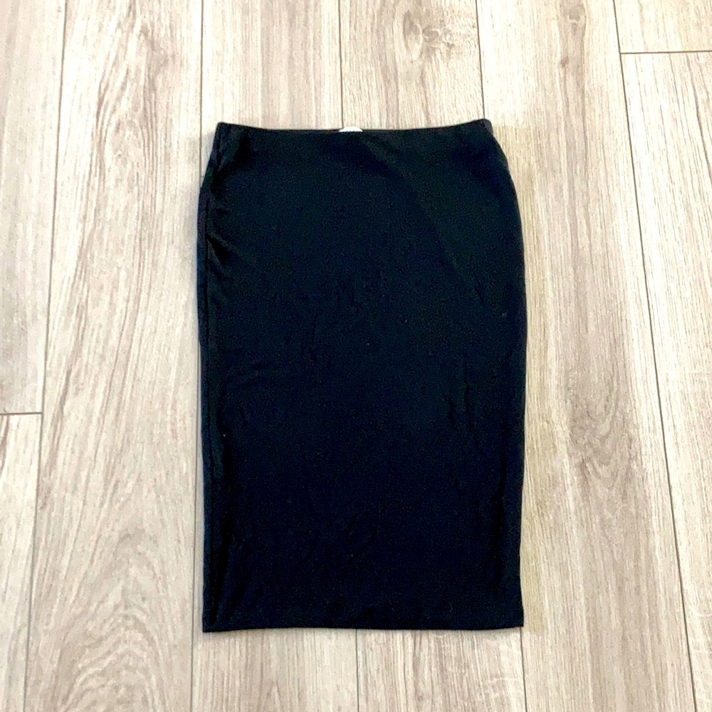 Forever 21 knee length bodycon skirt - black